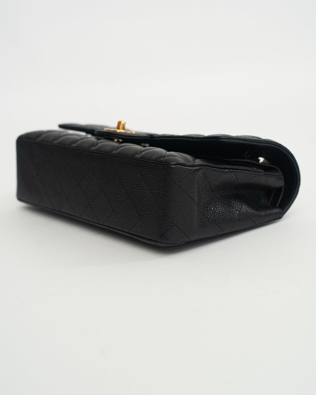 Chanel Classic Flap Medium in Black Caviar GHW