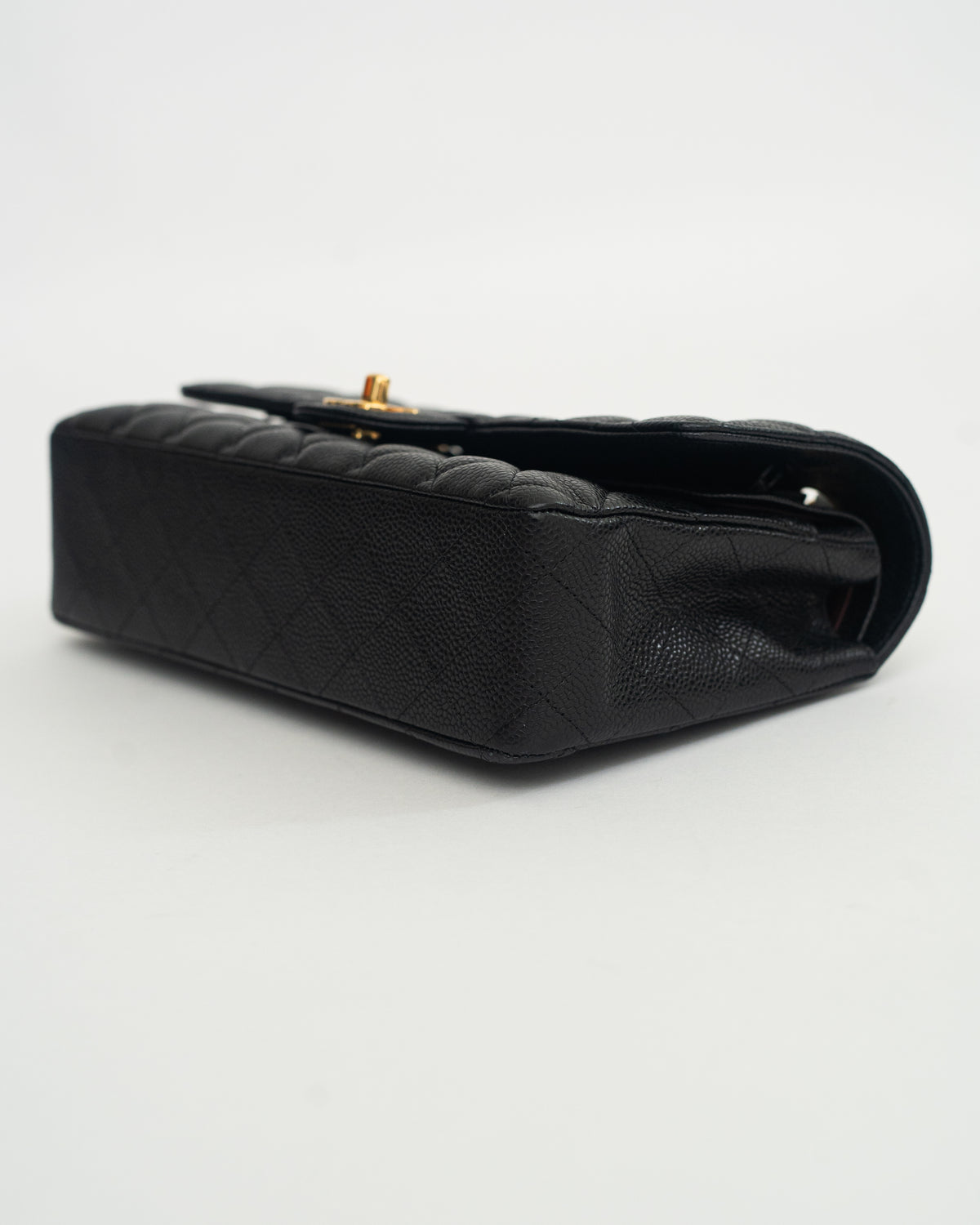 Chanel Classic Flap Medium in Black Caviar GHW